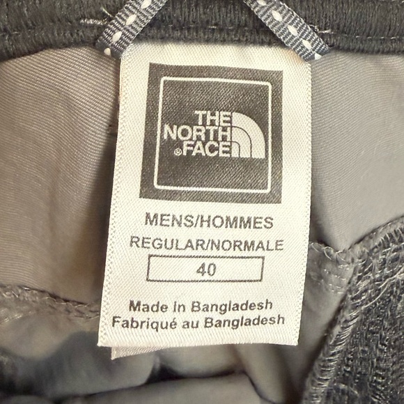 Men’s North Face Gray Pants, sz 40x32 - Picture 6 of 6